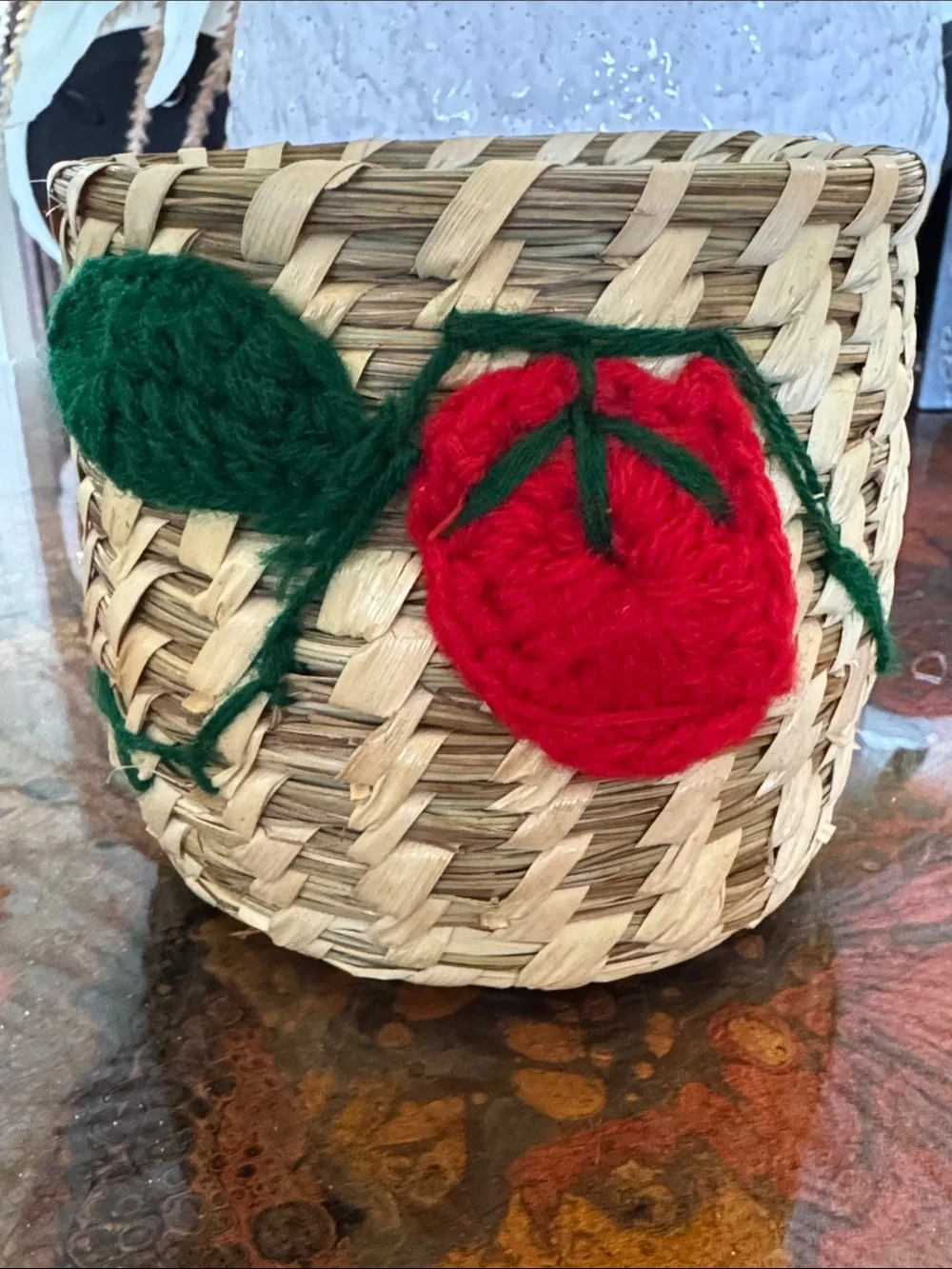 Anthropologie Fruity Strawberry & Blonde Wood Woven Candle